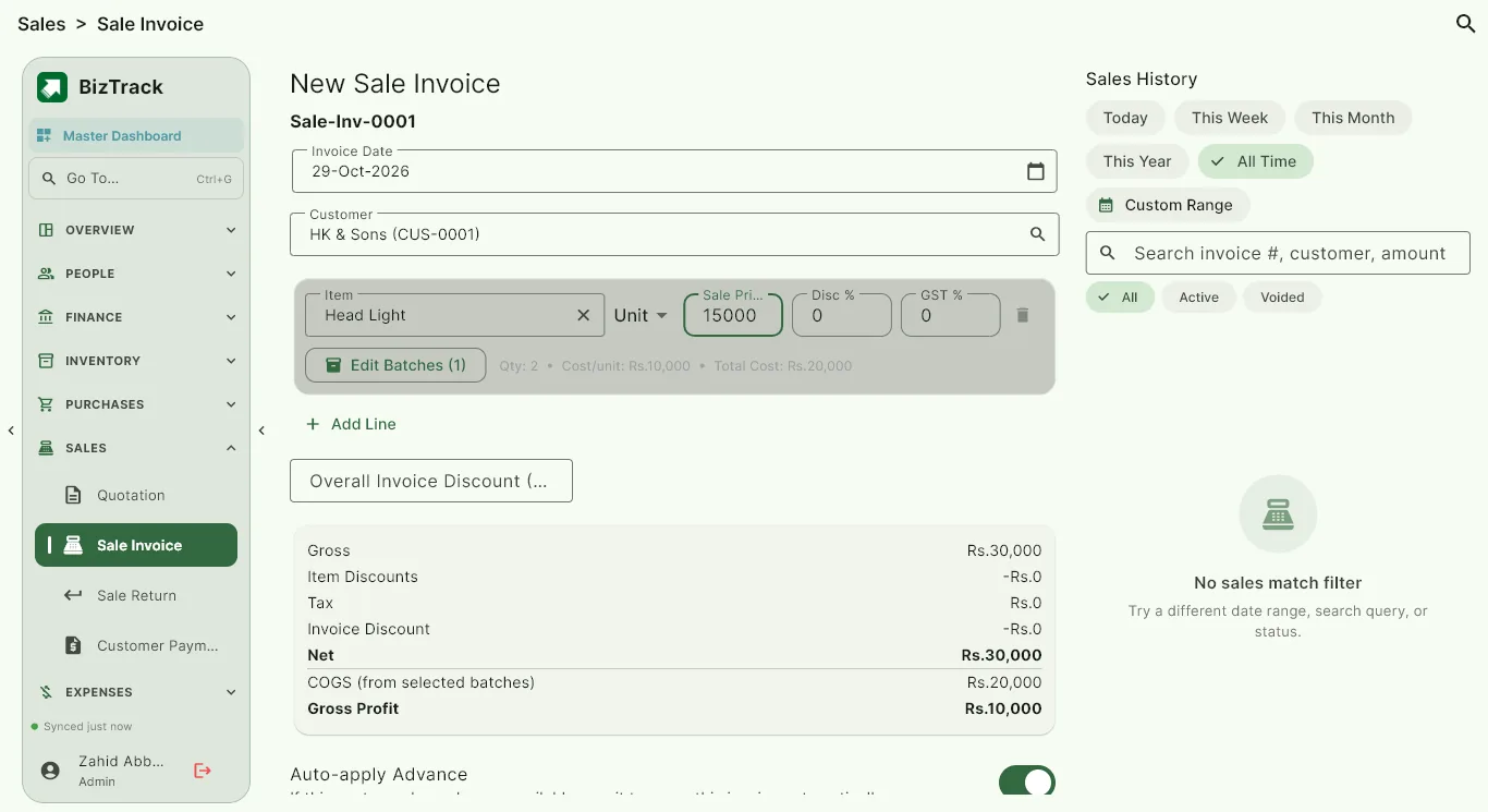 BizTrack Sale Invoice screen with items, quantities and totals